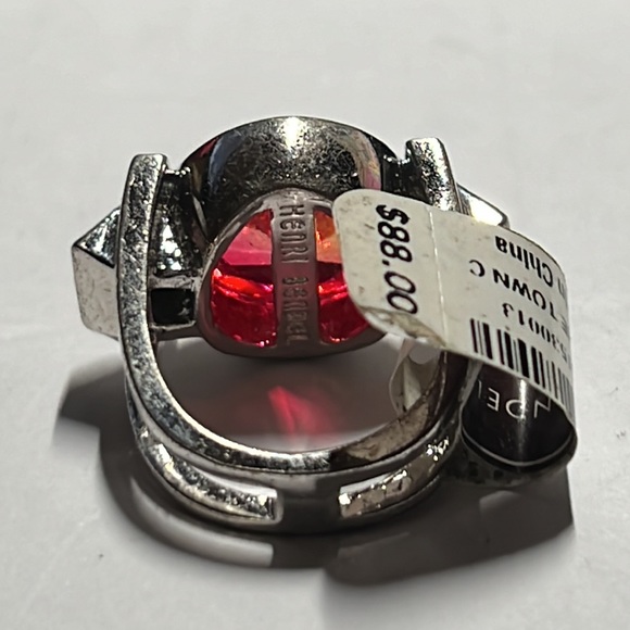 Red henri bendel silver ring size 7 nwt - Picture 2 of 3